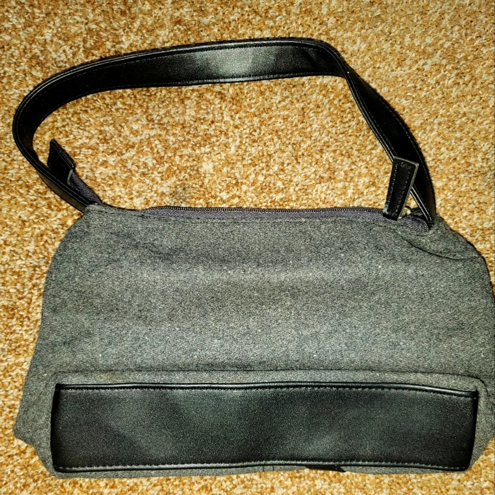 Small Handbag - Picture 2 of 3